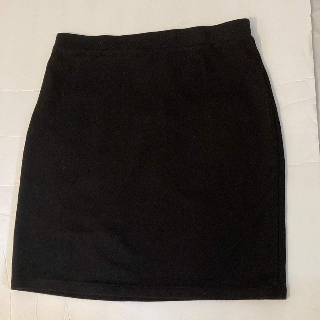 Pencil Skirt - Forever 21- Small